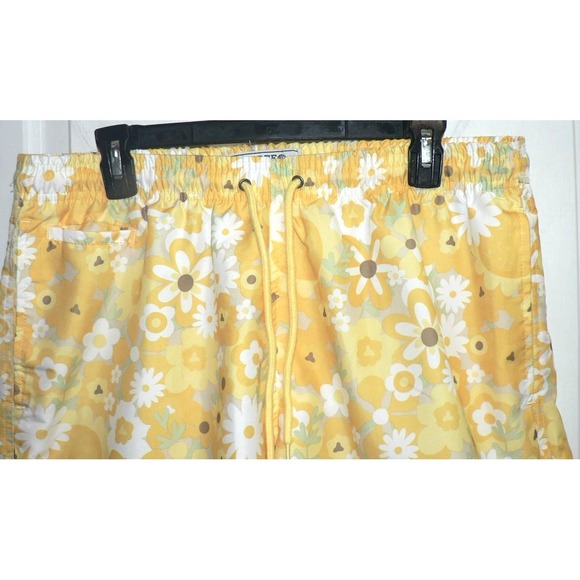 Free Planet Men's Elastic Waist Drawcord Floral Print Swim Trunks Yellow Large - Picture 2 of 9